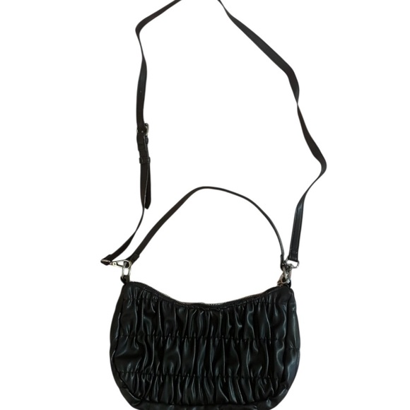 Elegant Black Shoulder Bag - Picture 9 of 12